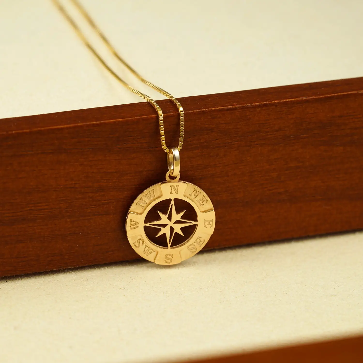 Compass Necklace 13mm 10K Gold 1