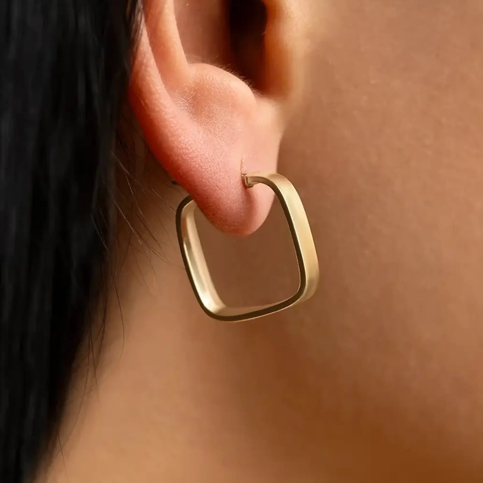Square Hoop Earrings 20x20mm 10K Gold 9N Square Hoop Earrings 20x20mm 10K Gold - Image 1