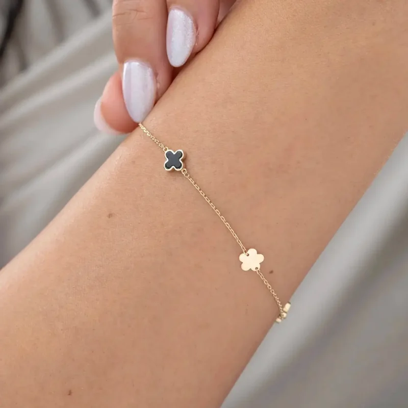 Black Clover Bracelet 7x7mm 10K Gold 8N