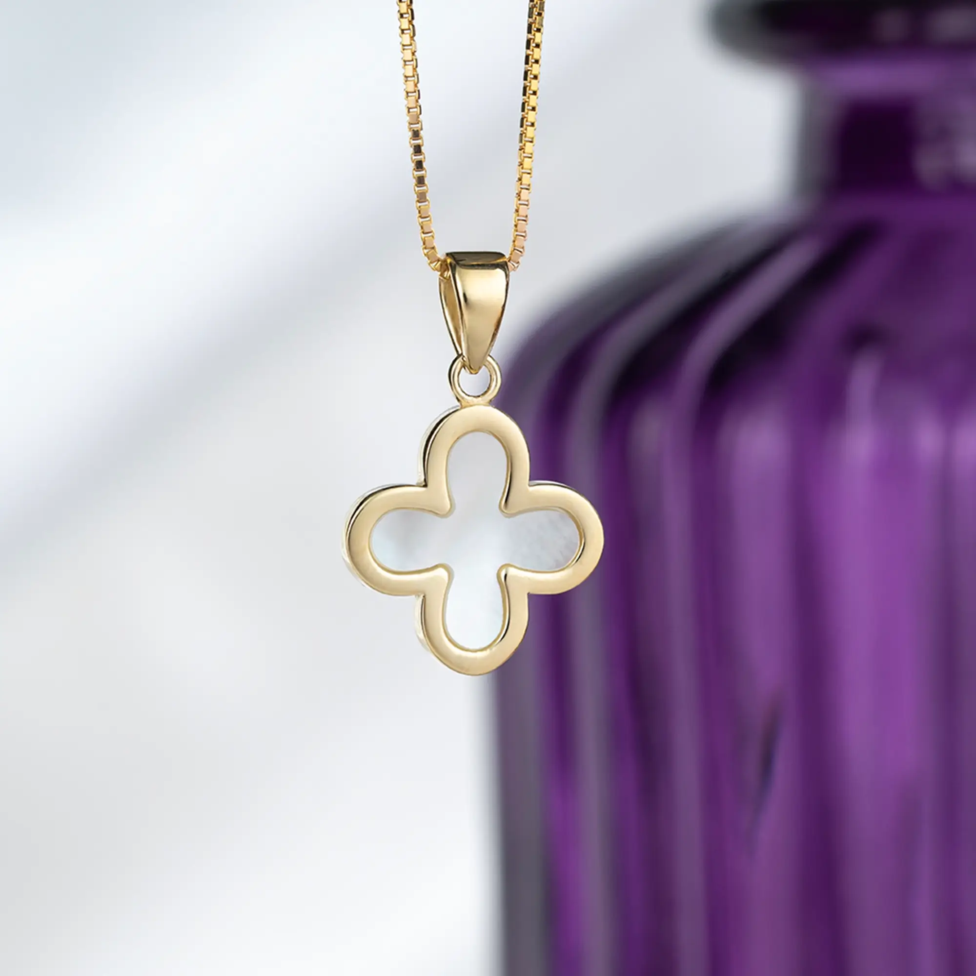Pearl Clover Necklace 13x13mm 14K Gold 12N