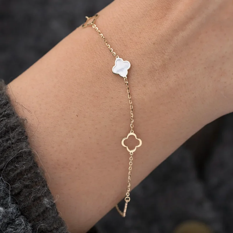 Pearl Clover Bracelet 7mm 3 Charms 10K Gold 1